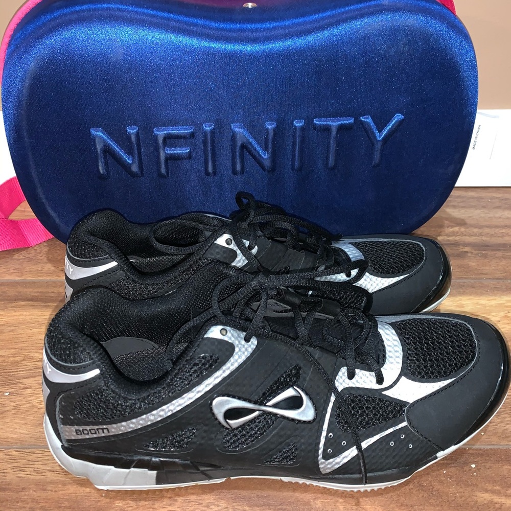Volleyball shoes